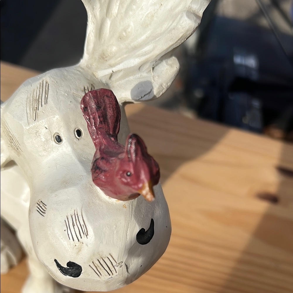 Charming Cream Moose Figurine with Red Bird Accent - Picture 9 of 10